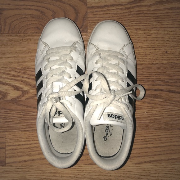 adidas Shoes - ⚪️⚫️ adidas NEO Baseline Shoes⚫️⚪️